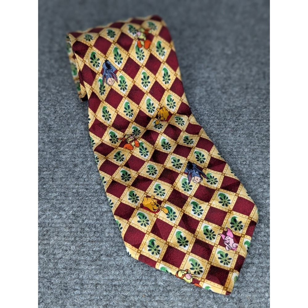 Vintage Disney Pooh Neck Tie 100% Silk Exquisite Apparel Tigger Eeyore Piglet 60